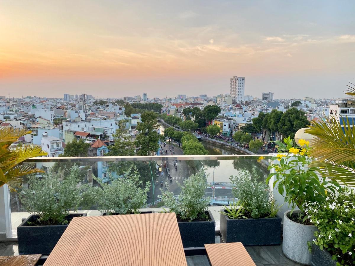 Riverside Lk Phu Nhuan 2 Apartment *