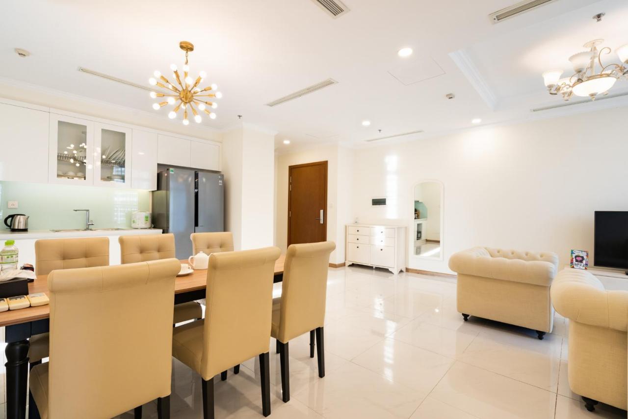 Aparthotel Landmark Luxury - Vinhomes Park 4*