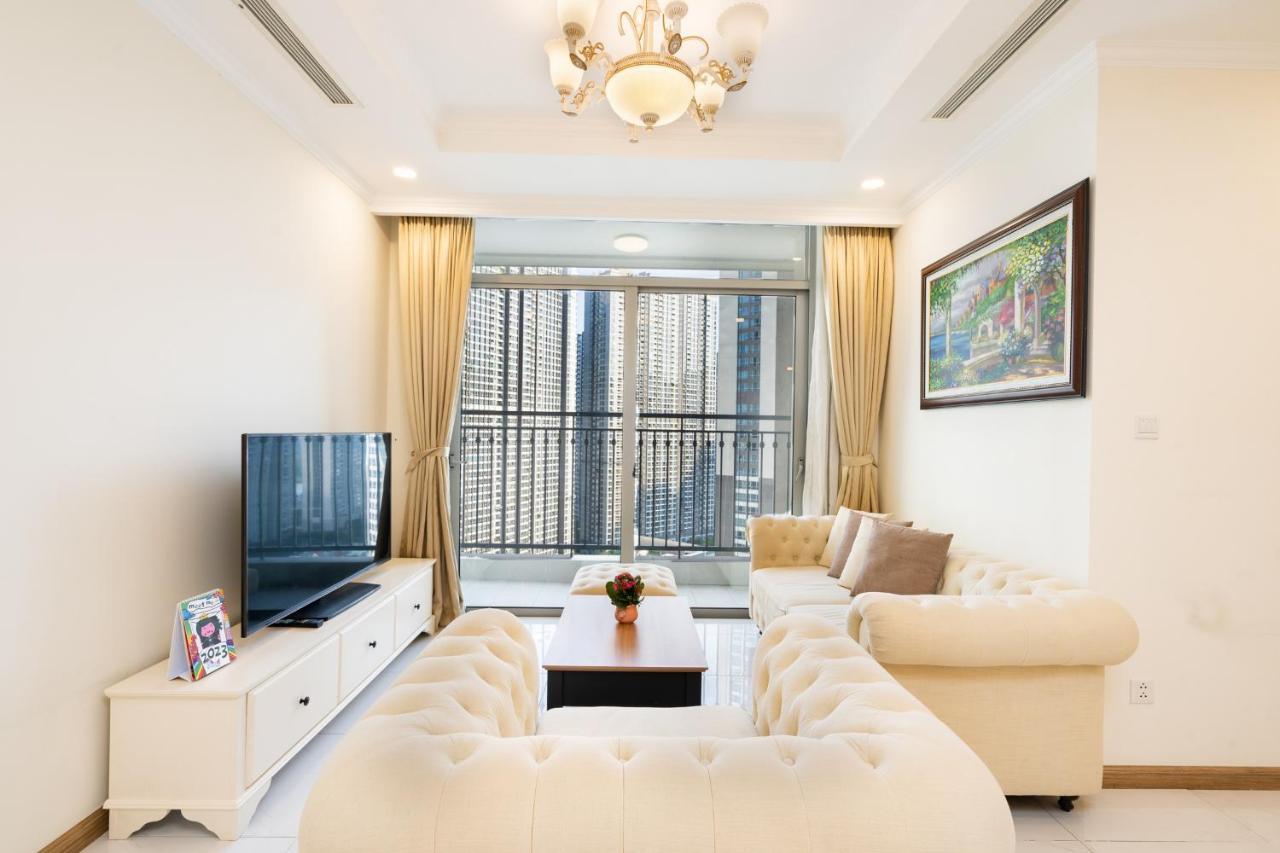 Aparthotel Landmark Luxury - Vinhomes Park 4*