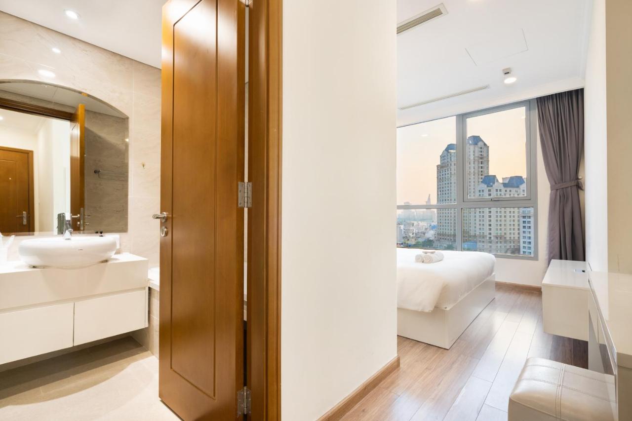 Landmark Luxury - Vinhomes Park 4* Ho Chi Minh City