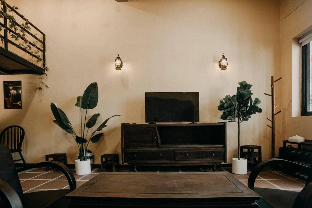 Stay&chill - H.3 - Spacious Loft Near Ben Thanh Ho Chi Minh City