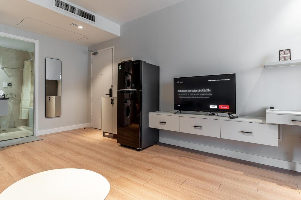 Apartment The Rixx Lancaster @ D1/ Netflix/bathtub