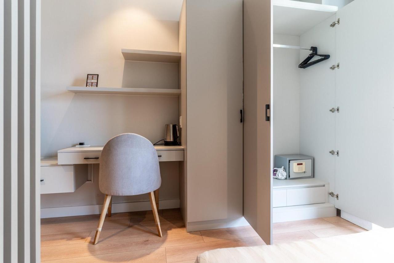 The Rixx Lancaster @ D1/ Netflix/bathtub Apartment Ho Chi Minh City