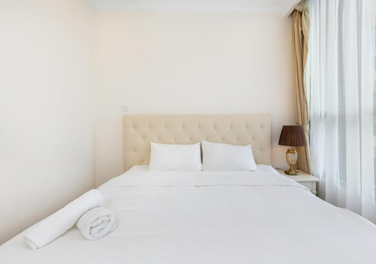 Landmark Plus Central Park Vista Apartment *