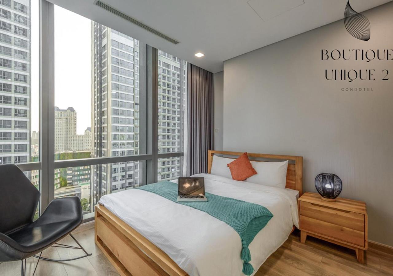 Boutique Unique Landmark 81 Vinhomes Central Park Apartment