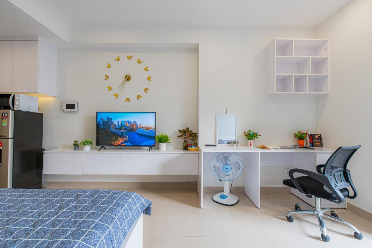 Orchard Park View Apartment-5 Minutes From Airport *