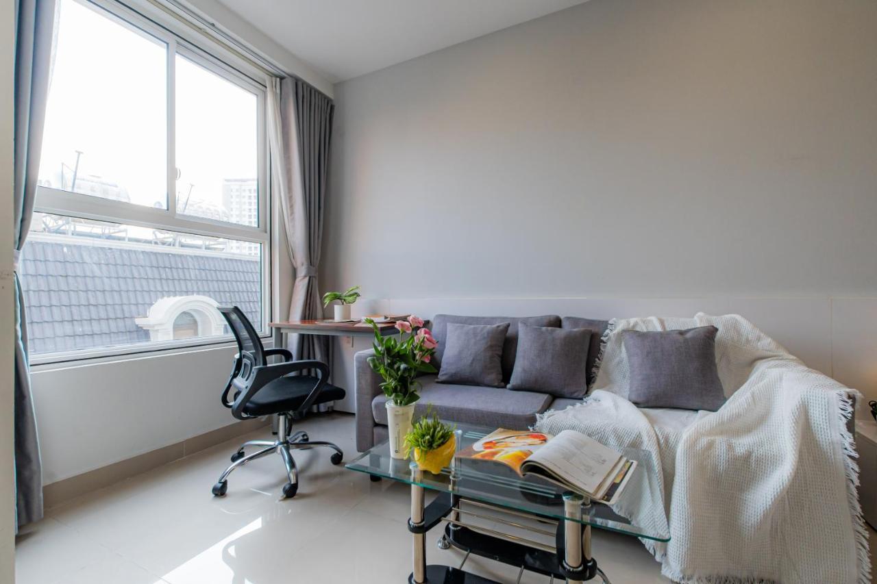 Orchard Park View Apartment-5 Minutes From Airport *
