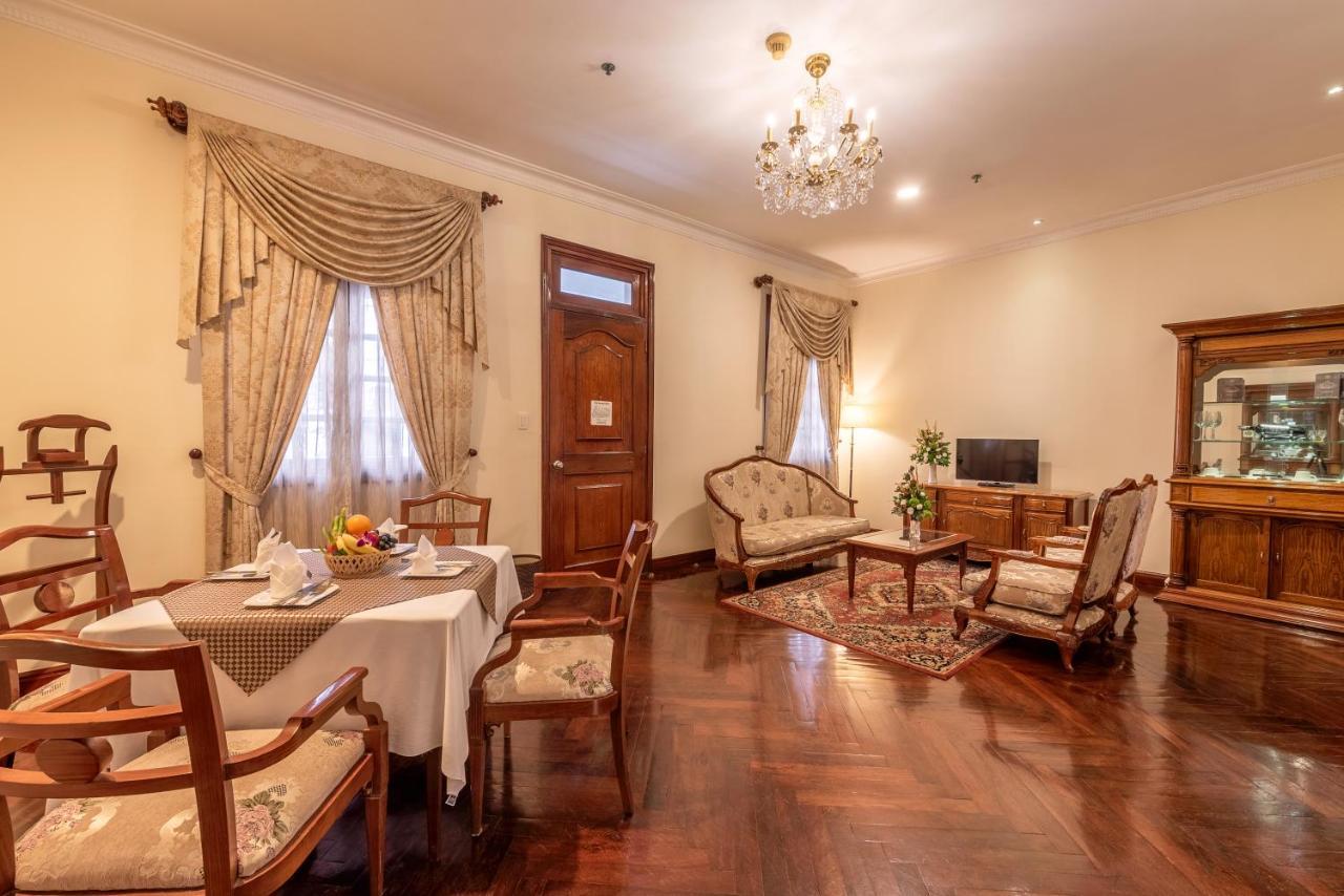 Grand Saigon