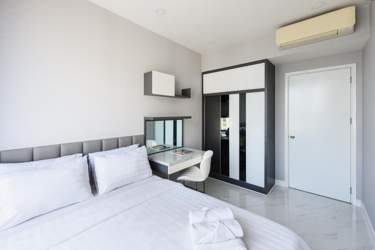 Homet Saigon Rivergate - Free Pool & Gym & Pickup Services