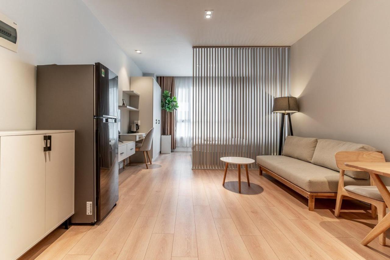 The Rixx Lancaster @ D1/ Netflix/bathtub Apartment Ho Chi Minh City