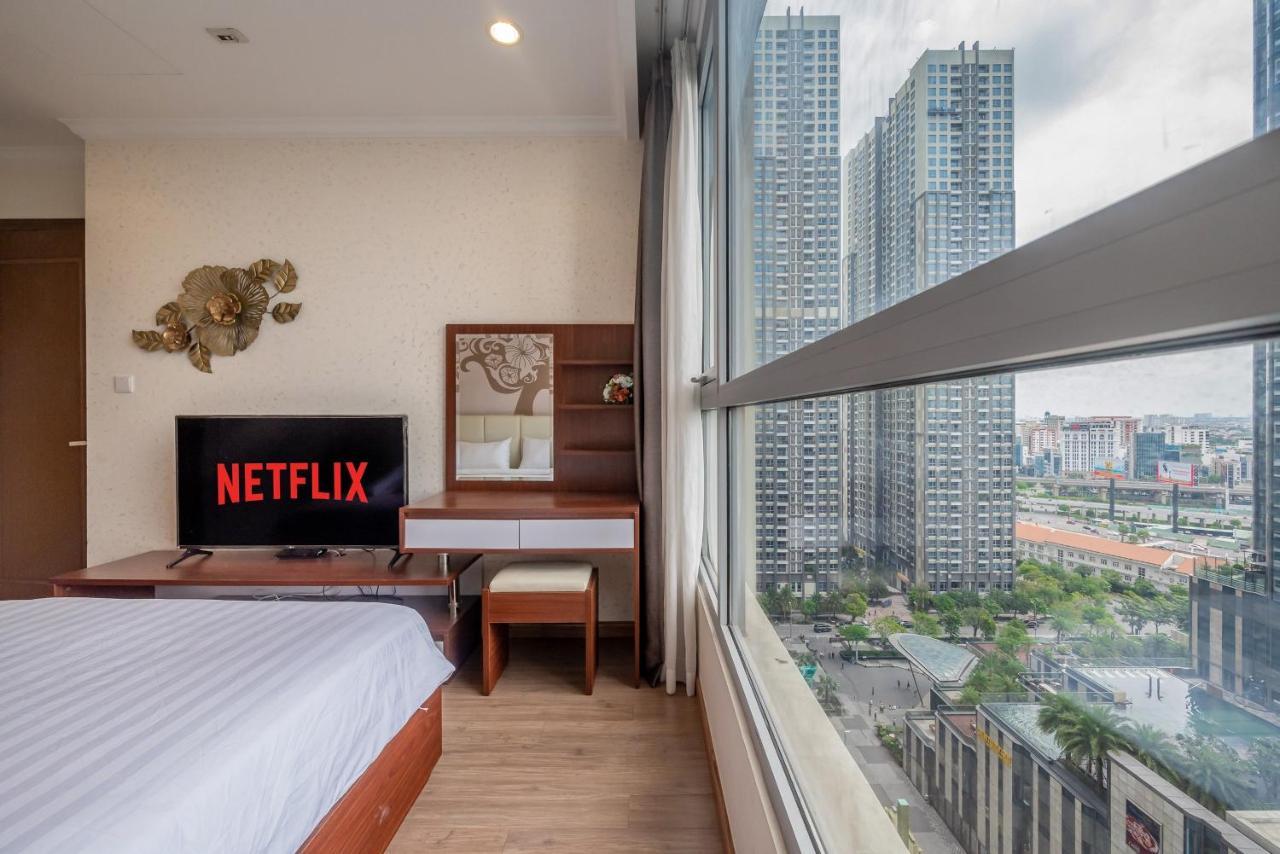 Premier Landmark Plus Vinhomes Central Park * Ho Chi Minh City