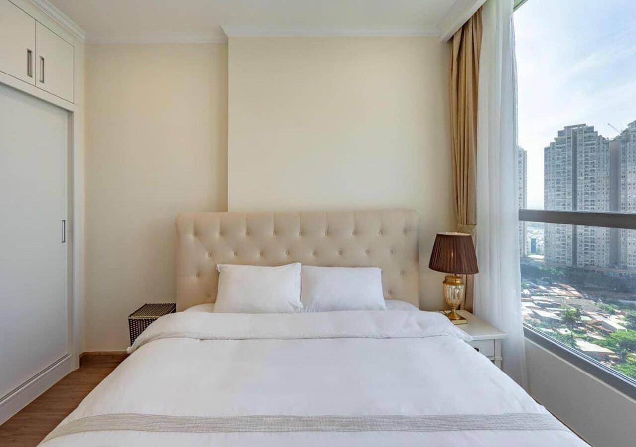 Premier Landmark Plus Vinhomes Central Park Apartment