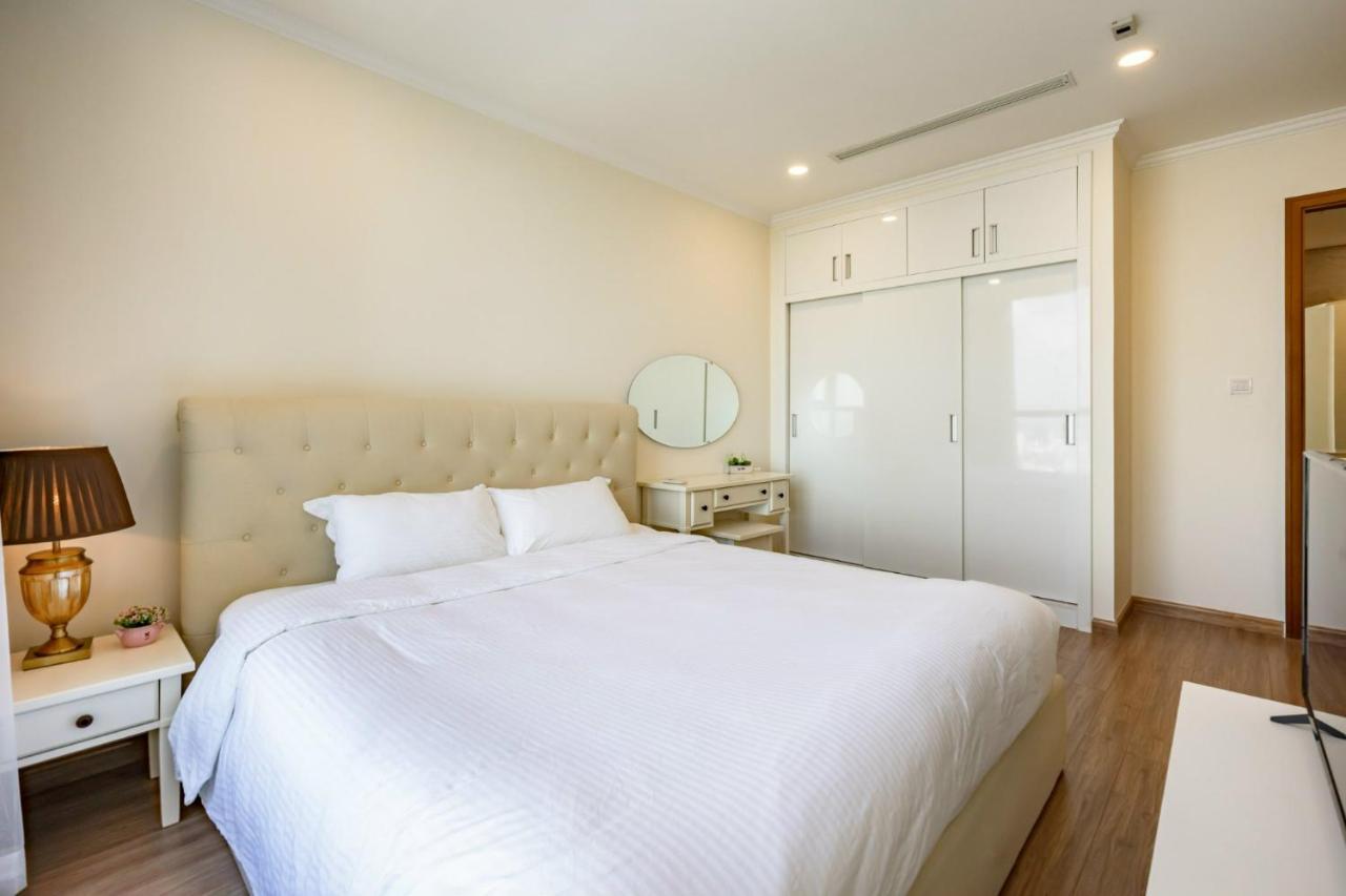 Premier Landmark Plus Vinhomes Central Park Apartment *