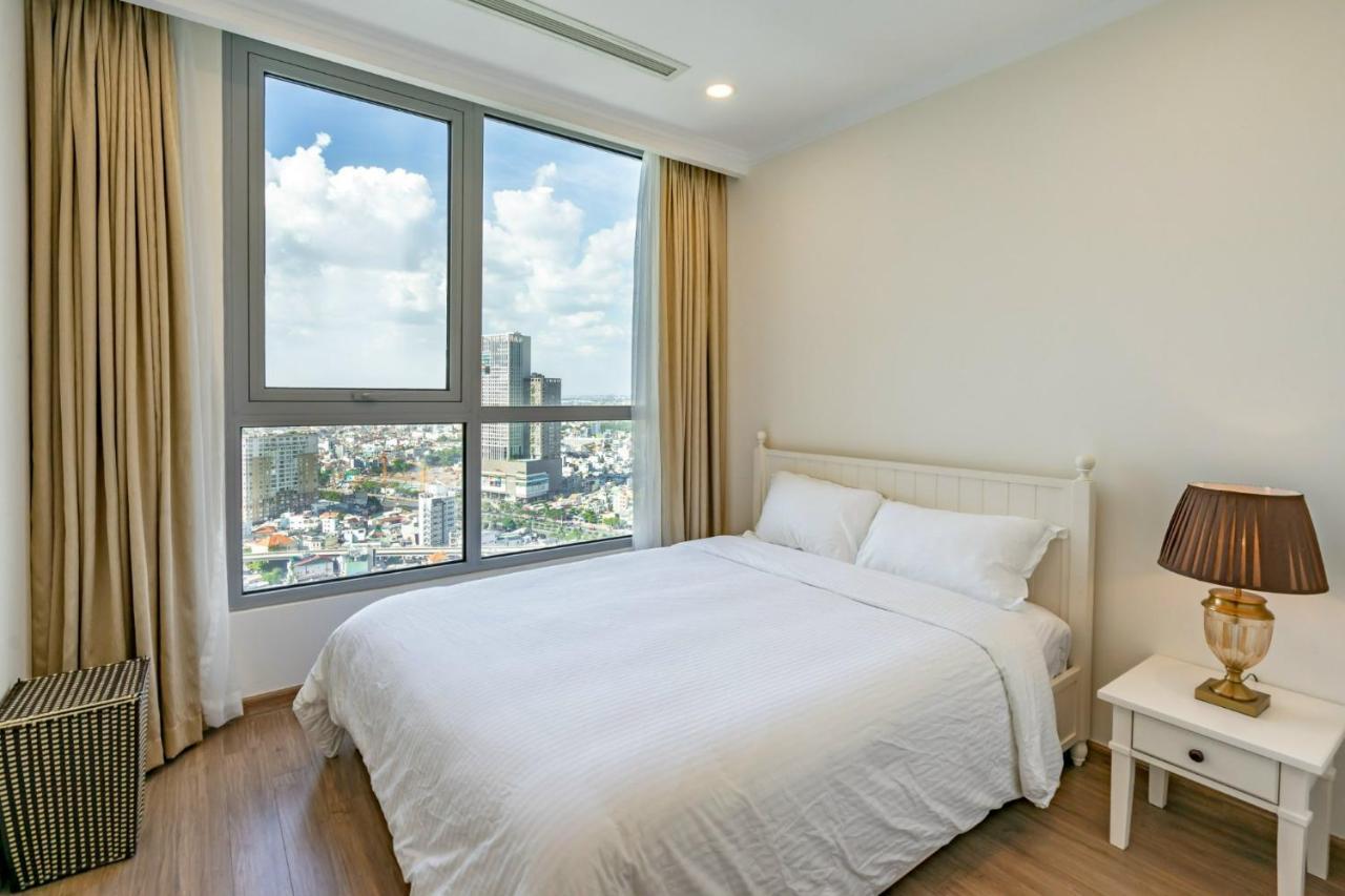 Premier Landmark Plus Vinhomes Central Park Apartment *