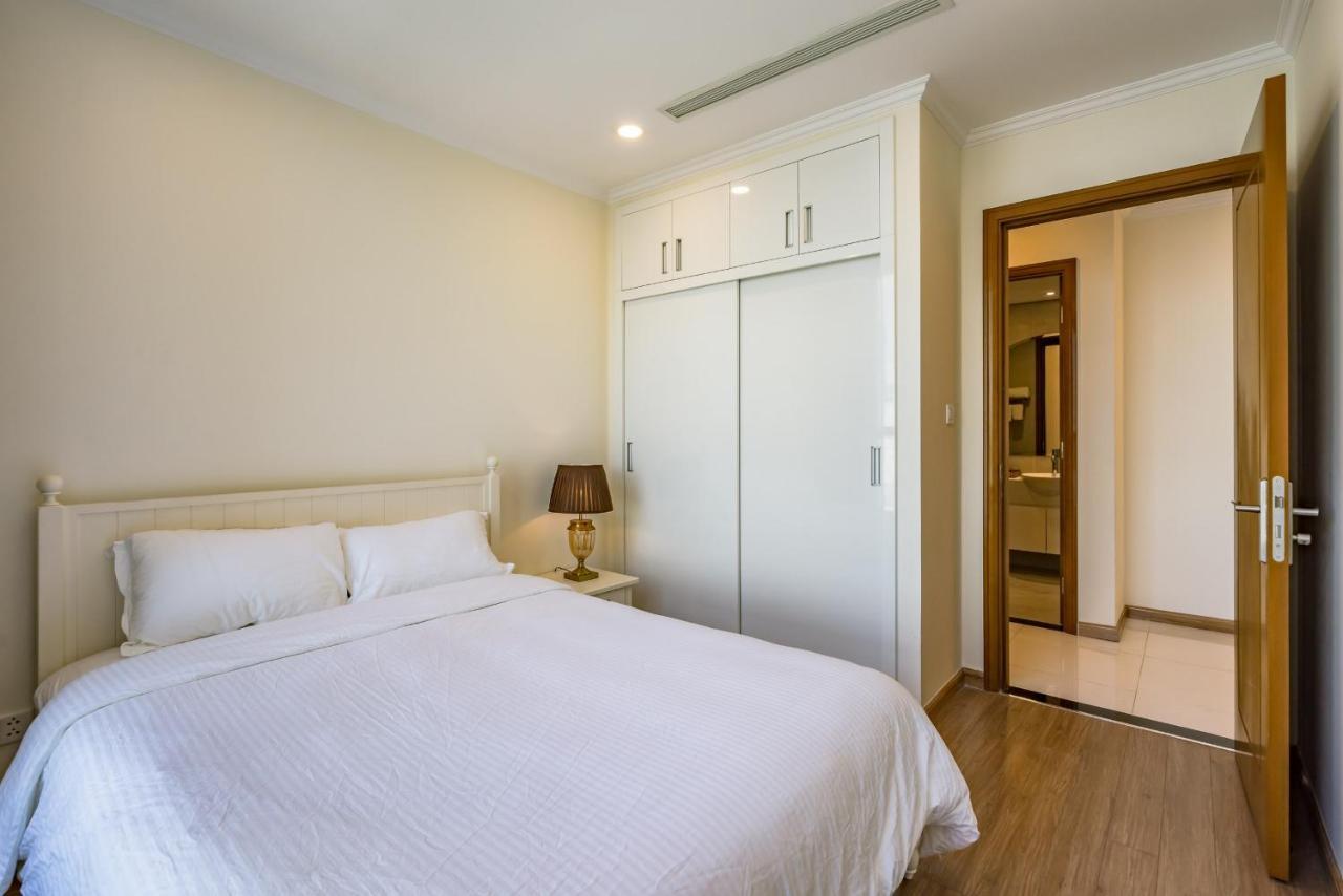 Premier Landmark Plus Vinhomes Central Park Apartment