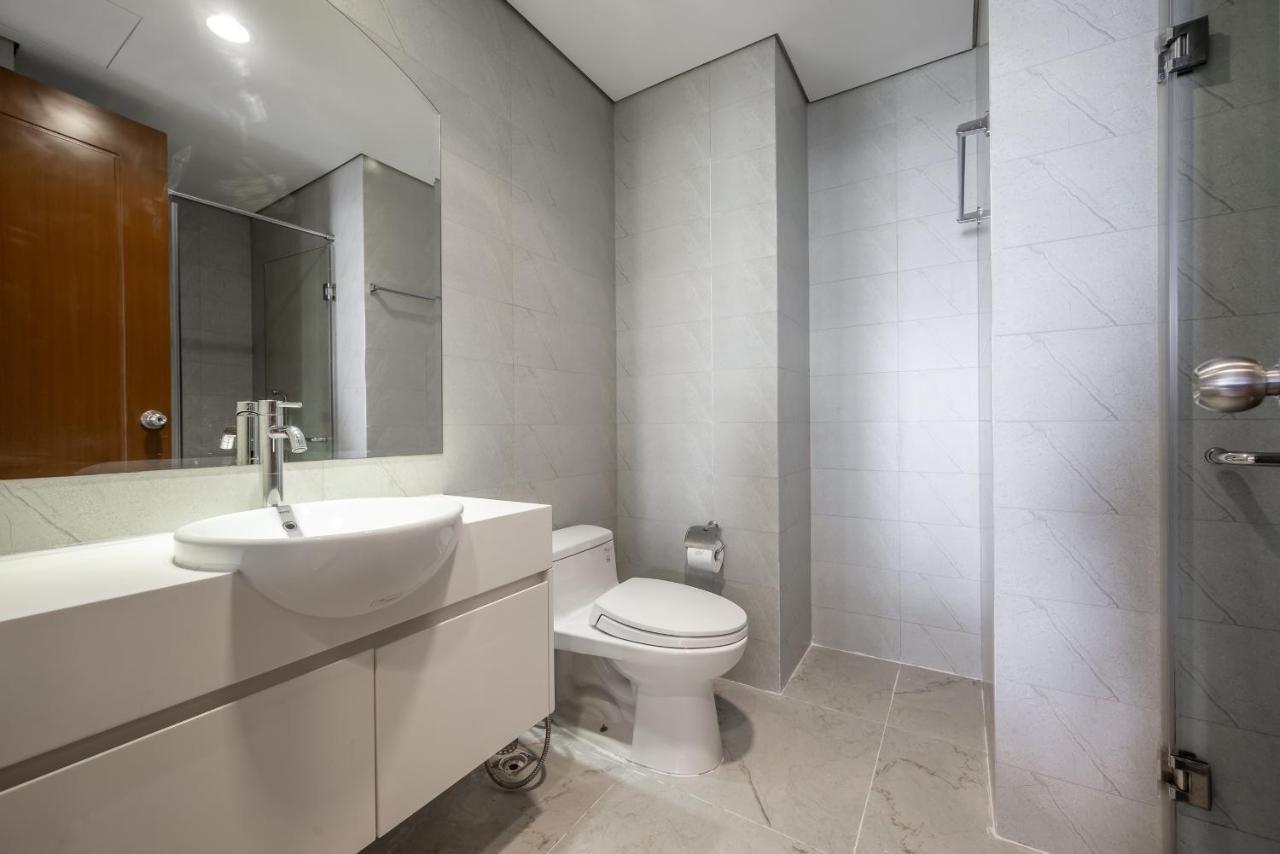 Premier Landmark Plus Vinhomes Central Park Apartment *