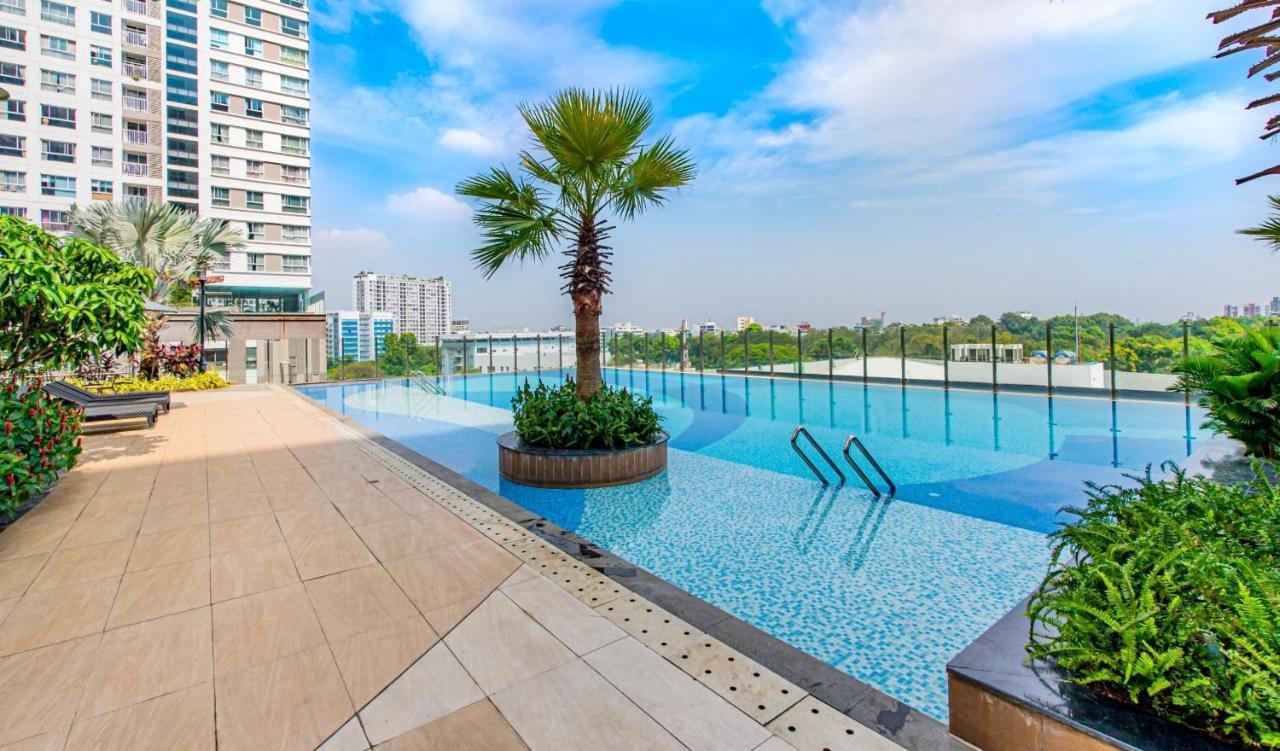 Orchard Park View Apartment-5 Minutes From Airport Apartment