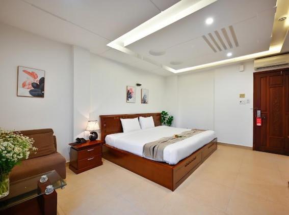 Young Dong & Hotel 2*