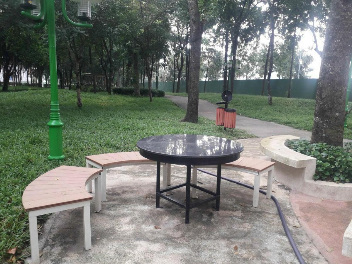 Ho Vip Sieu Rong, Sieu Sang, Gia Tot Chung Cu Celadon, Ngay Aeon Tan Phu Apartment *