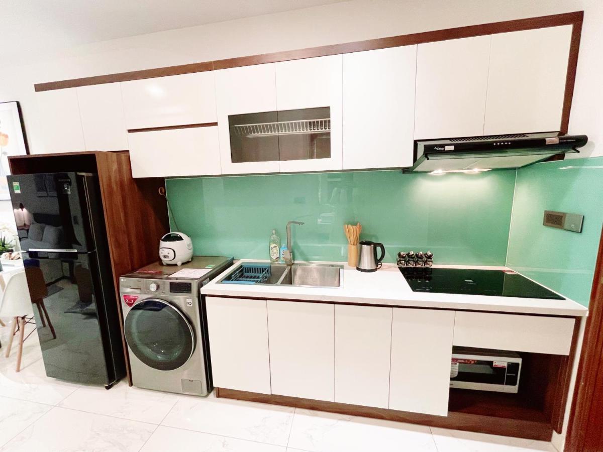 De Lux Next Hyatt ,opera House ,benthanh ,pool,gym Apartment