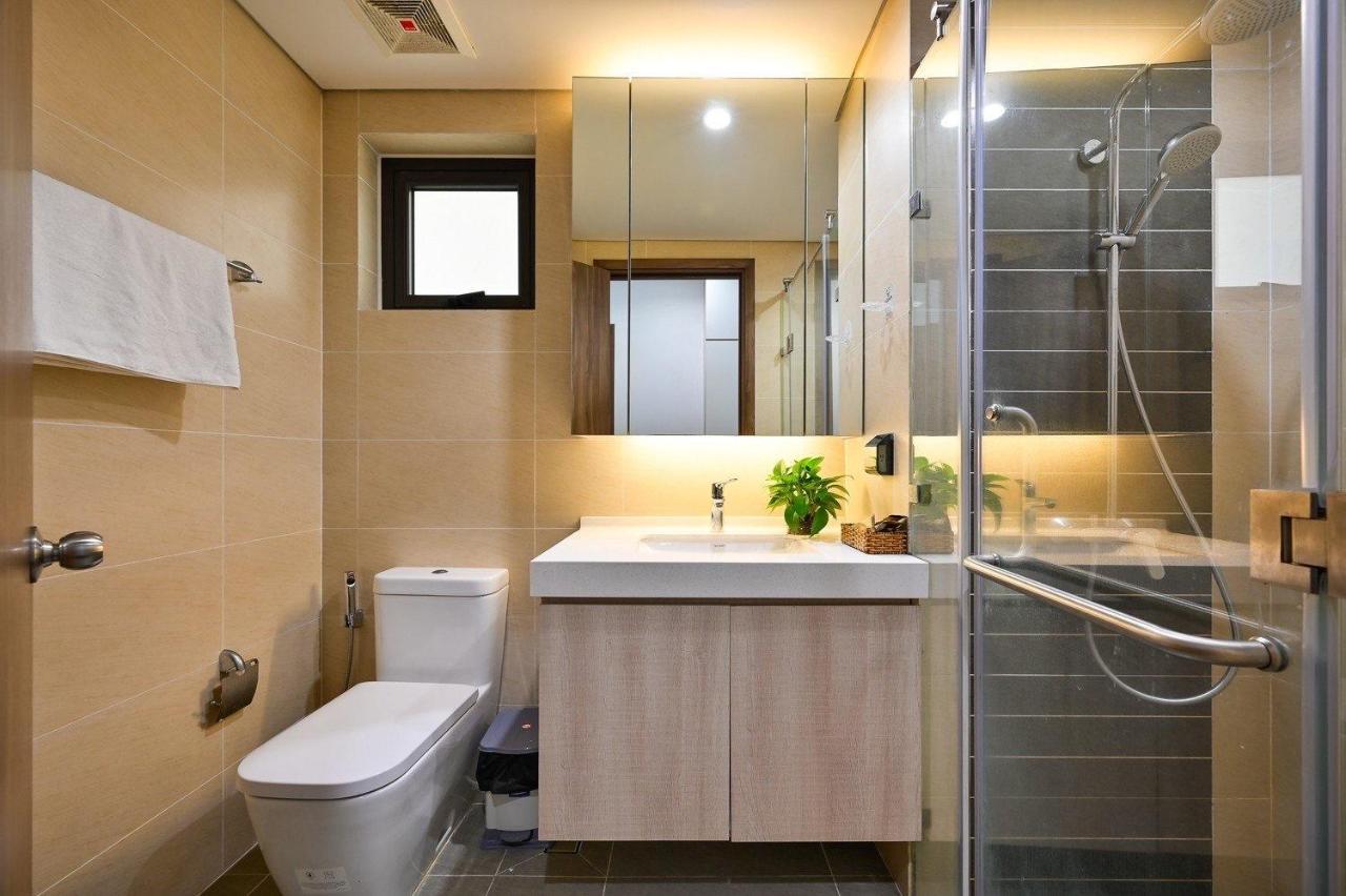 Apartment Qhome Dlux 2pn Ho Chi Minh City