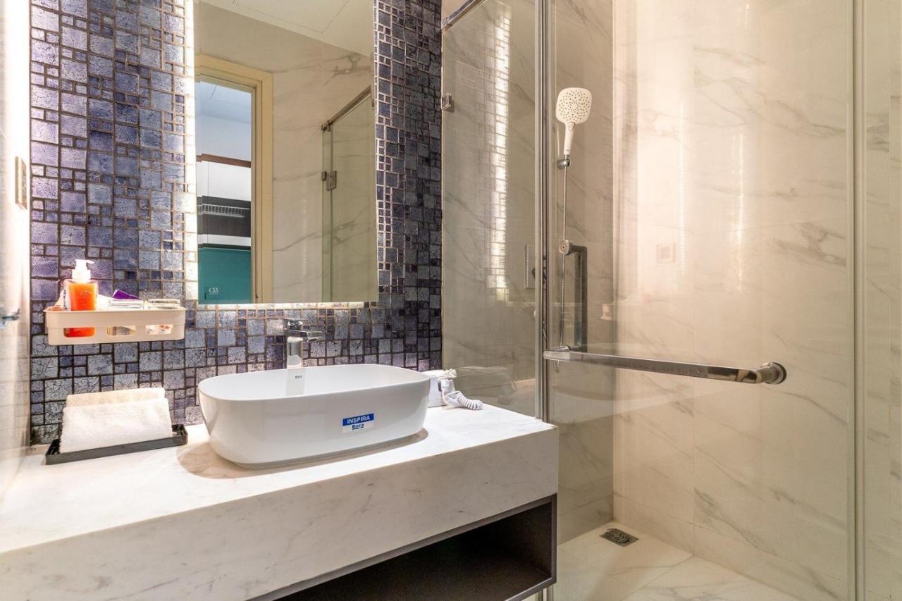 Apartment De Lux Next Hyatt ,opera House ,benthanh ,pool,gym Ho Chi Minh City