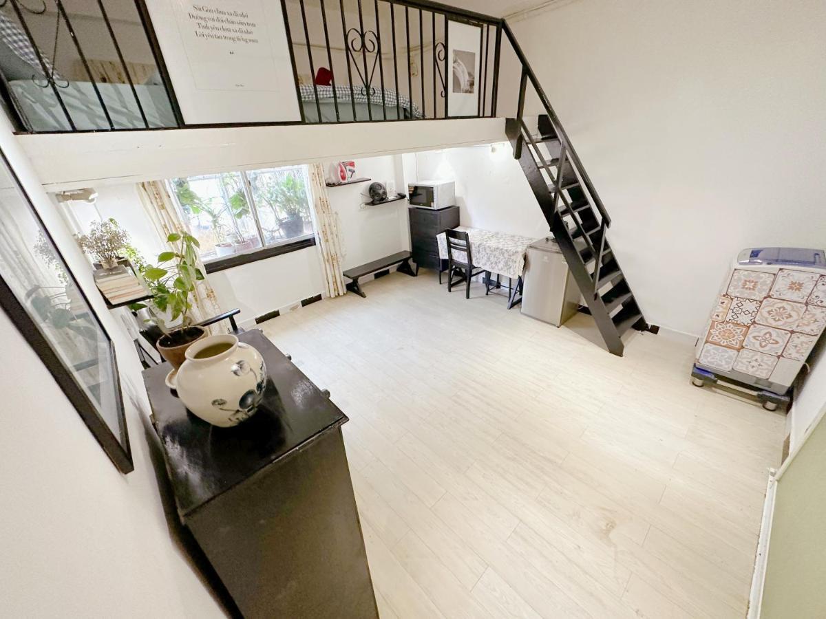Apartment Black And White Dist 1 *