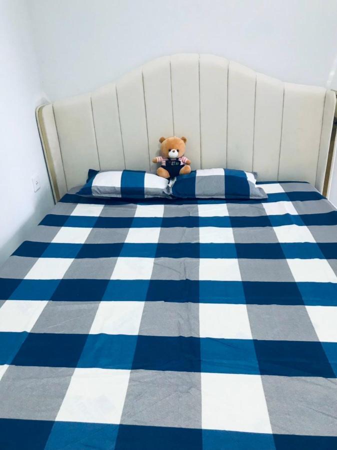 Ho Vip Sieu Rong, Sieu Sang, Gia Tot Chung Cu Celadon, Ngay Aeon Tan Phu Apartment *