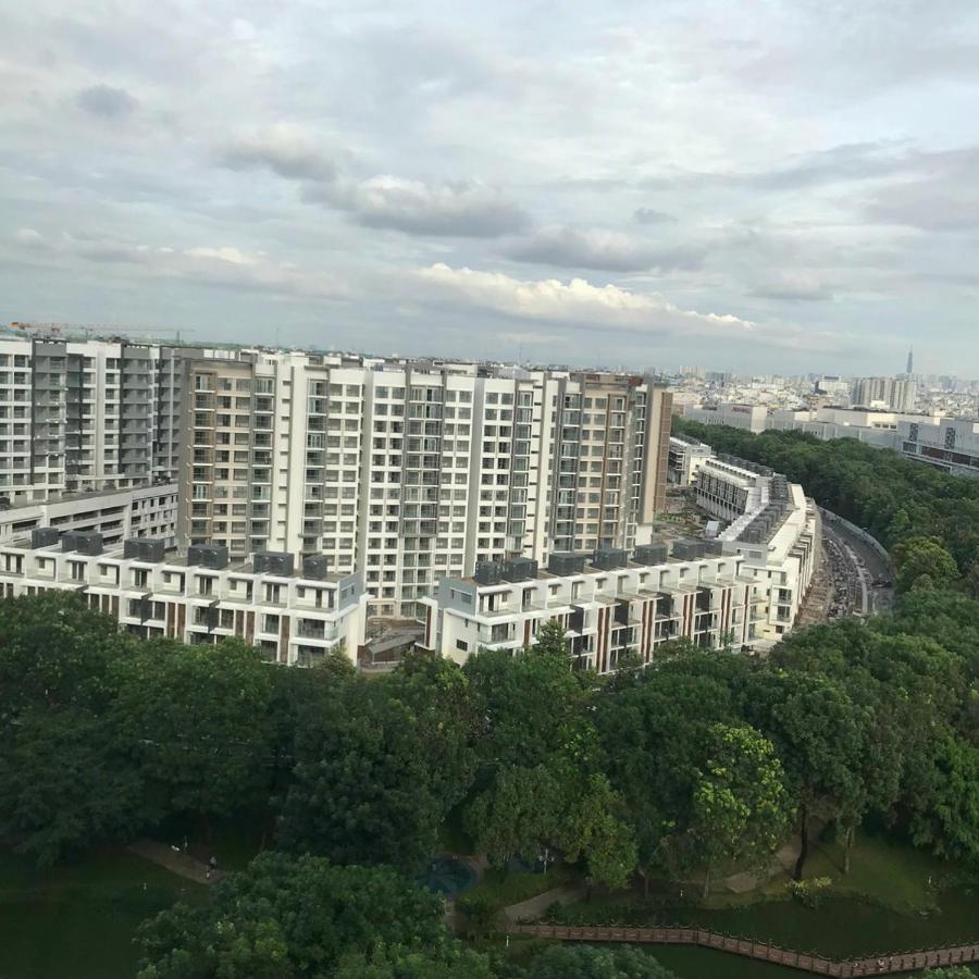 Apartment Ho Vip Sieu Rong, Sieu Sang, Gia Tot Chung Cu Celadon, Ngay Aeon Tan Phu *