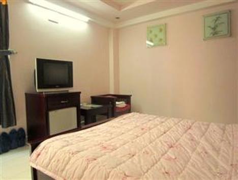 Minh Thien Hostel *