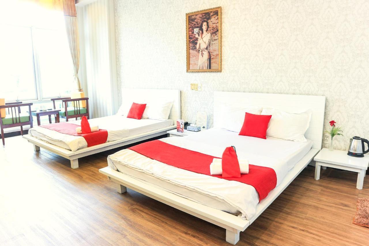 Joy Hotel 3*