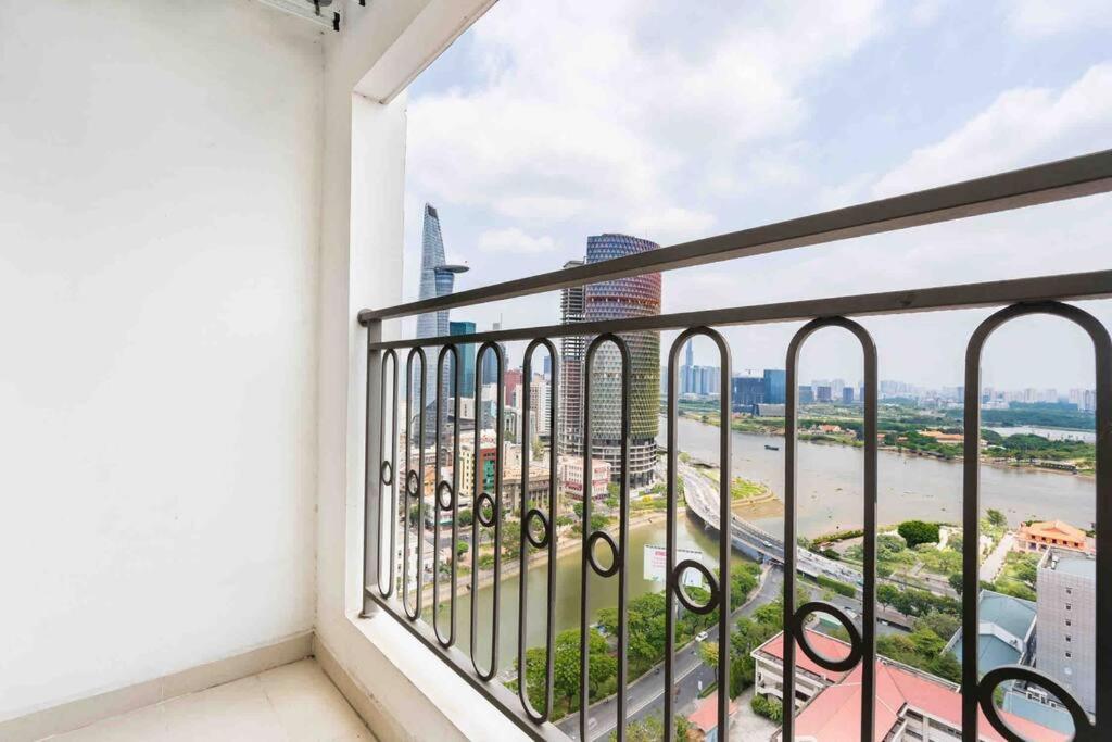 Saigon Royal - 2br River View - Hana 25 Floor Apartment Ho Chi Minh City