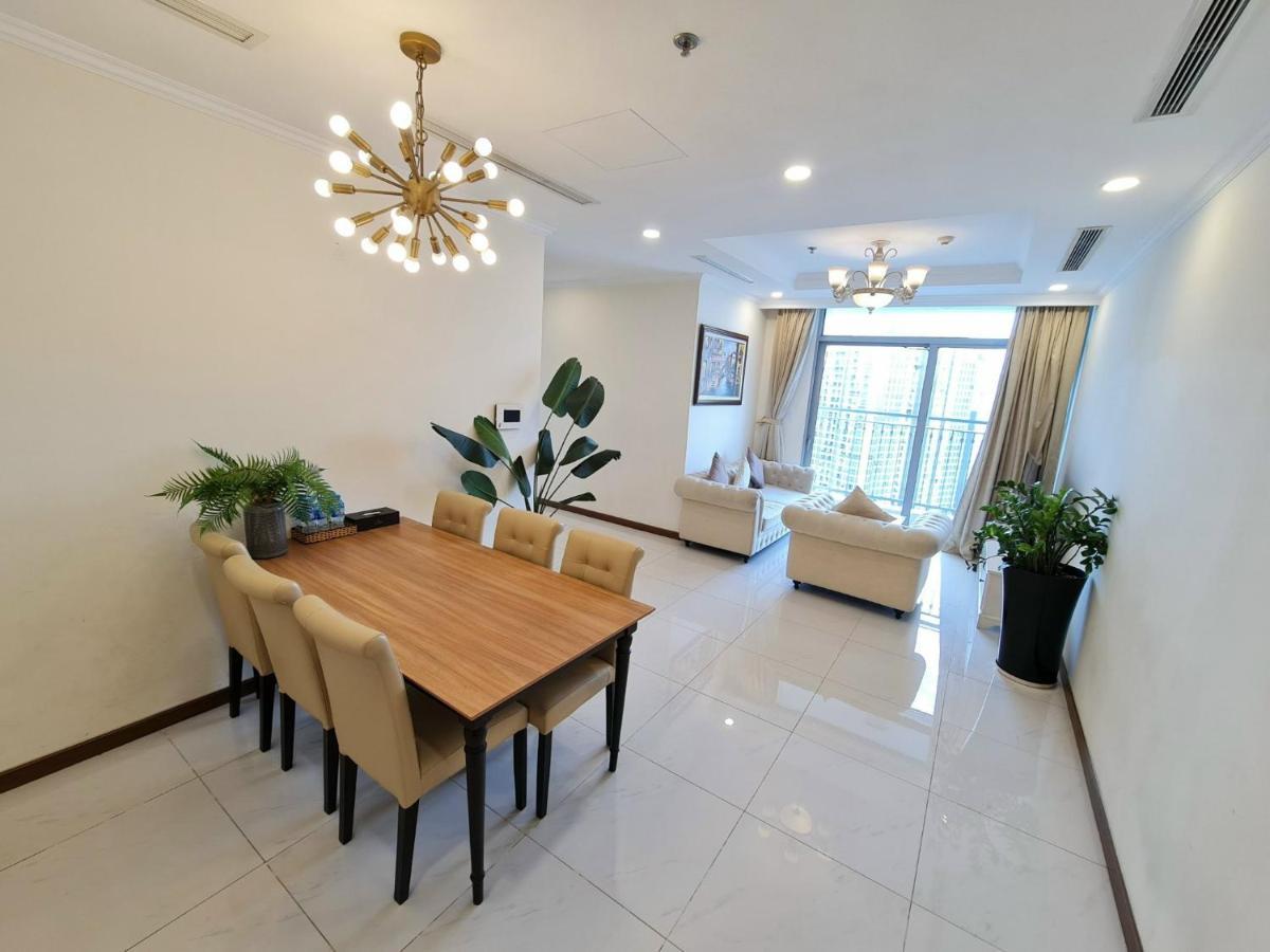 The Regal Residences At Vinhomes Central Park *