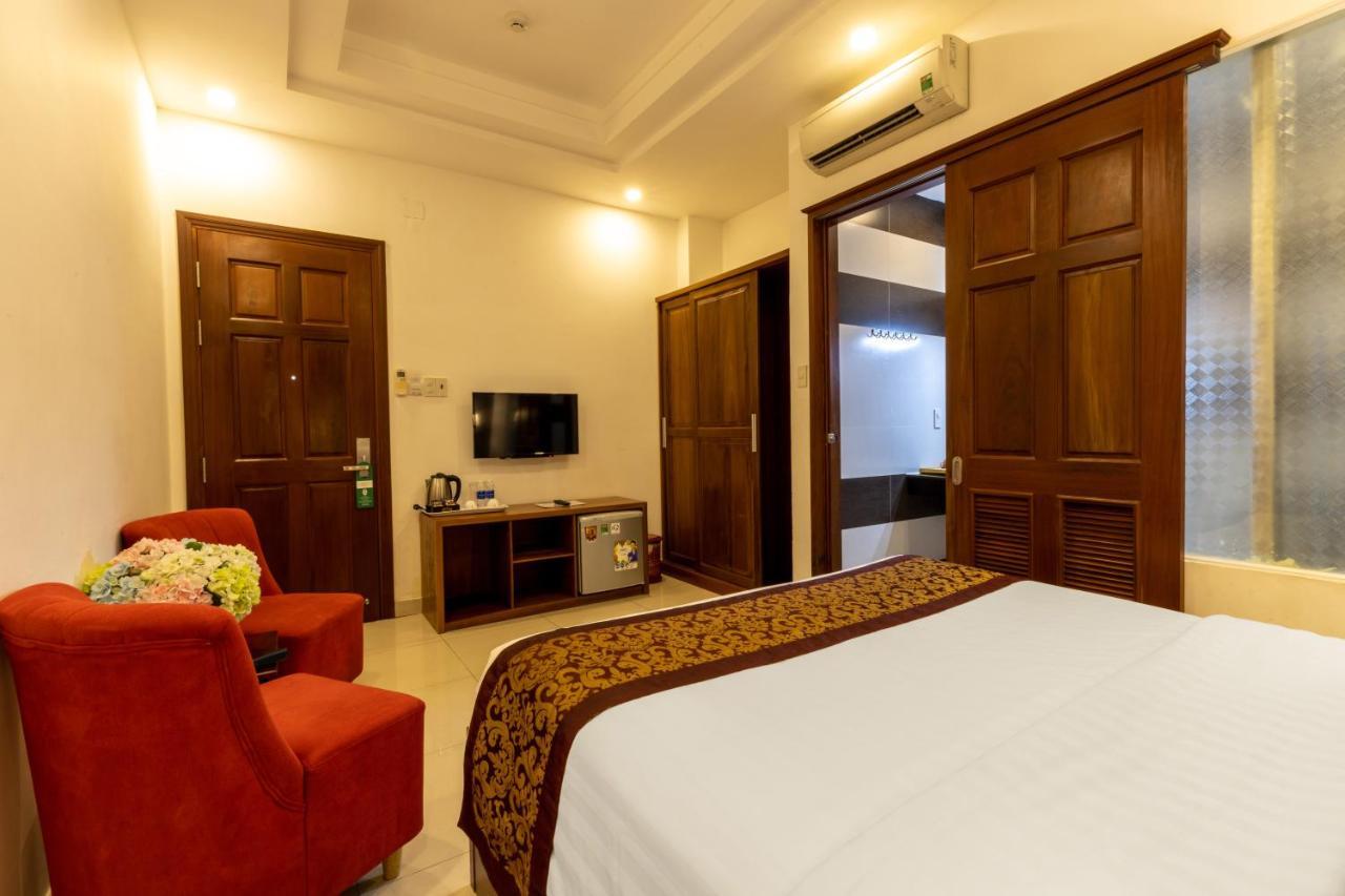 Airport Saigon - Gan Am Thuc Dem Cho Pham Hotel Ho Chi Minh City
