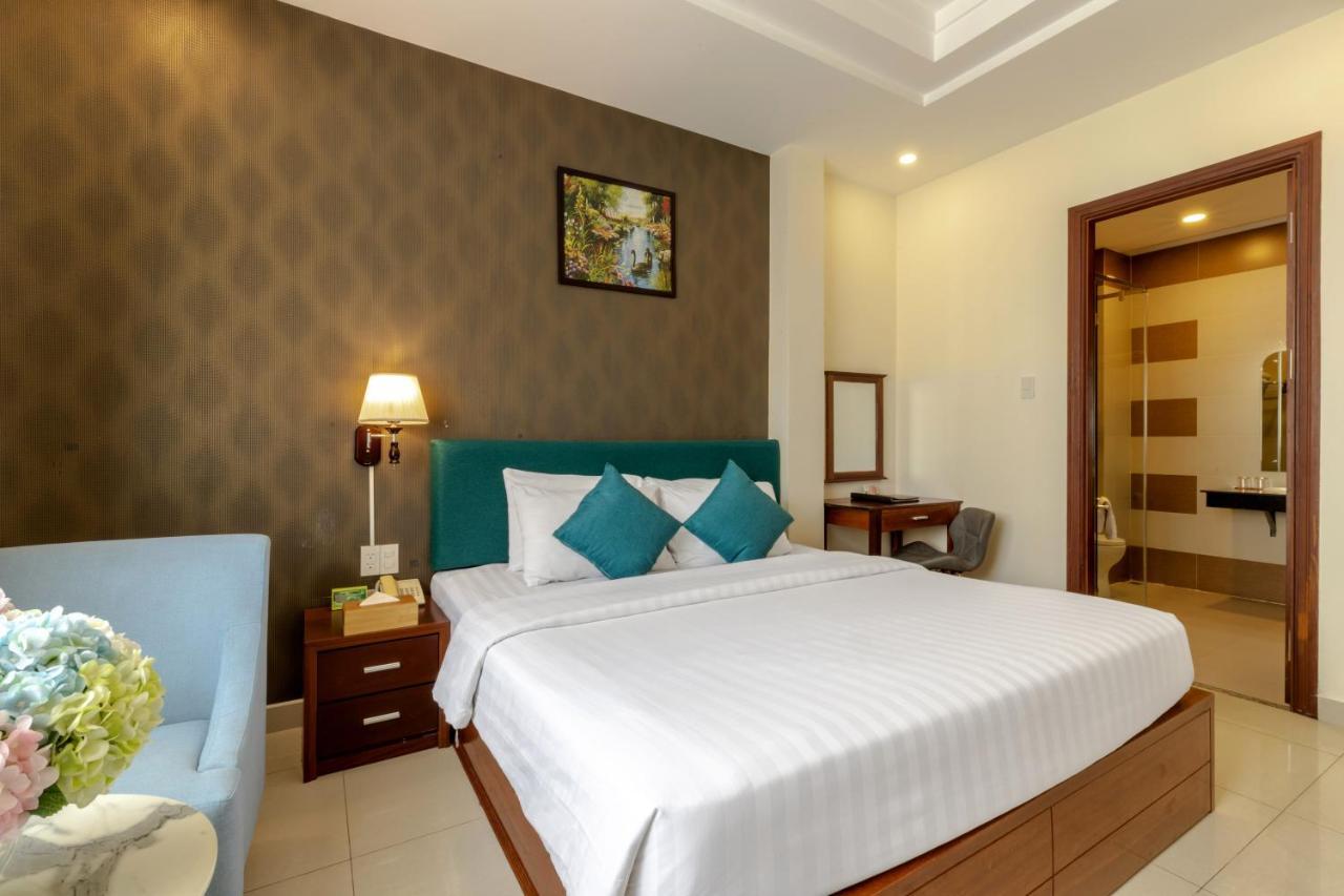 Airport Saigon - Gan Am Thuc Dem Cho Pham Hotel Ho Chi Minh City