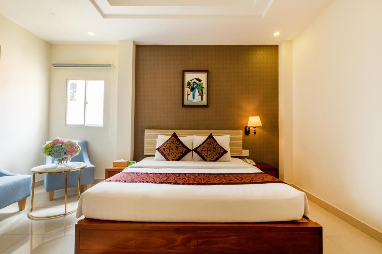 Airport Saigon - Gan Am Thuc Dem Cho Pham Hotel Ho Chi Minh City