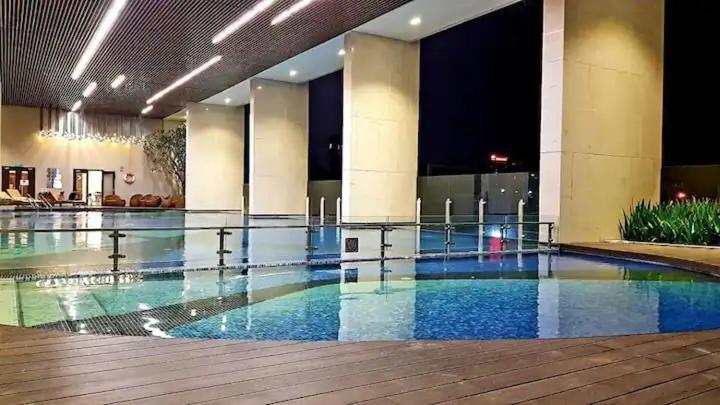 Botanica - Near Tsn Airport - 2br 1wc - Luxury *