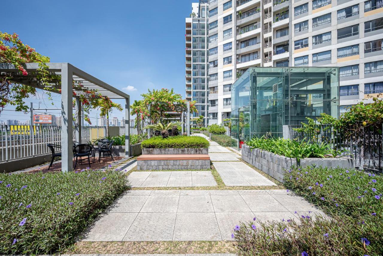 Apartment Masteri Thao Dien - *