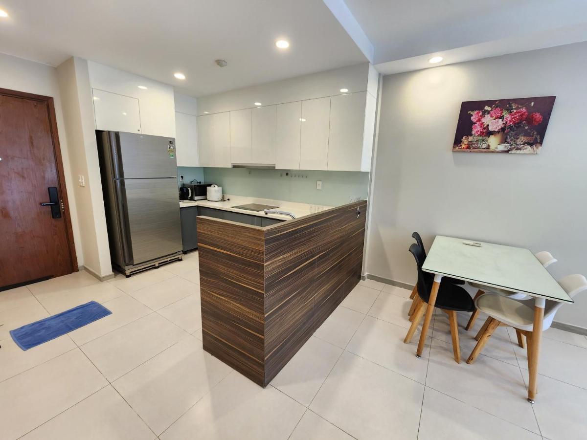 The Gold View Apartment *