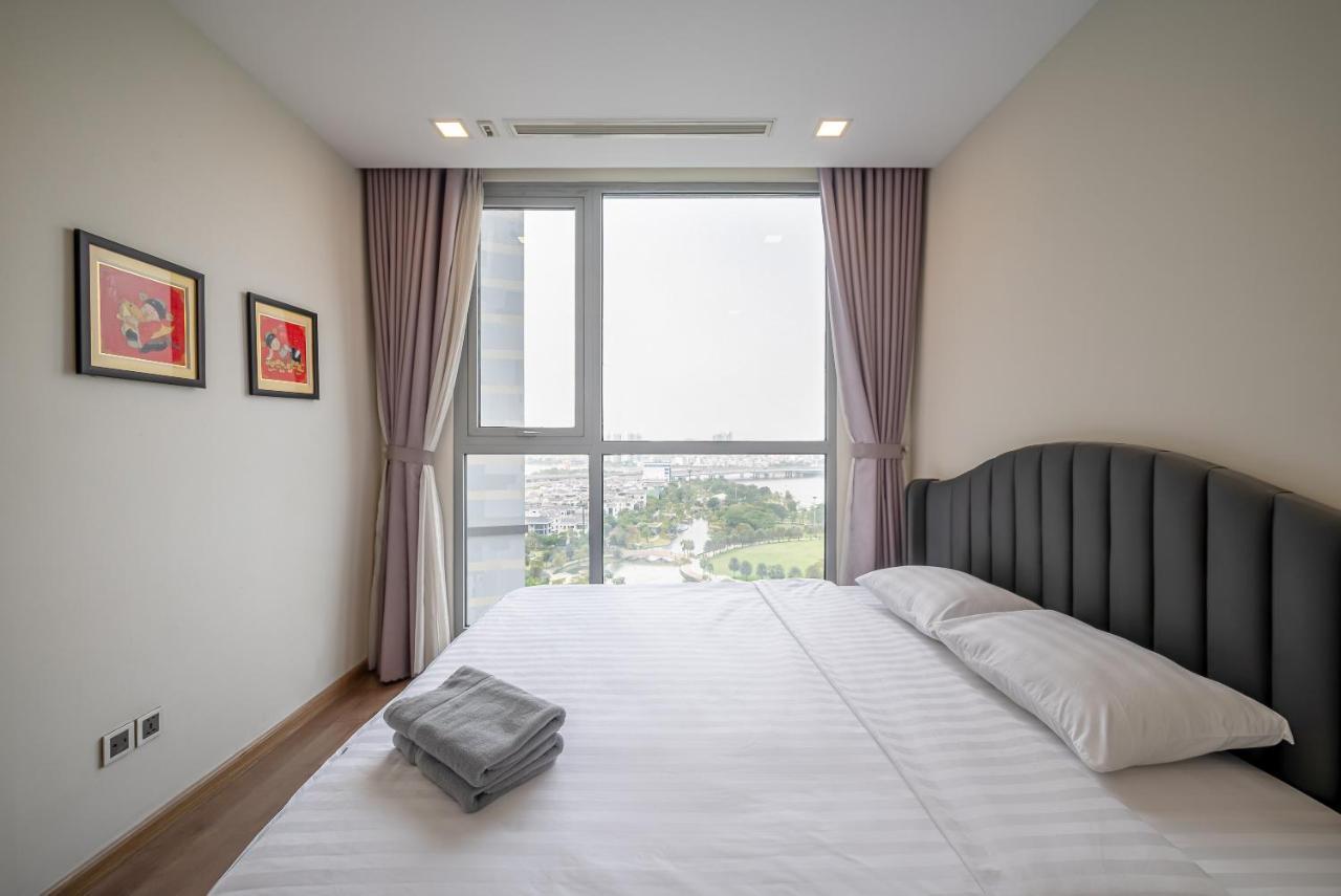 Landmark Luxury 1234pn *