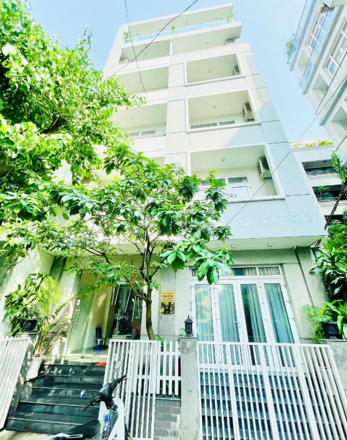 Emerald Apartment