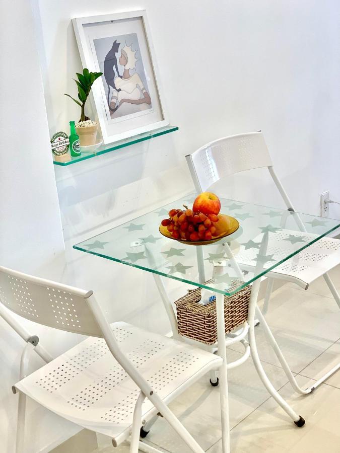 The Sunny House - Sky Center Airport Apartment *