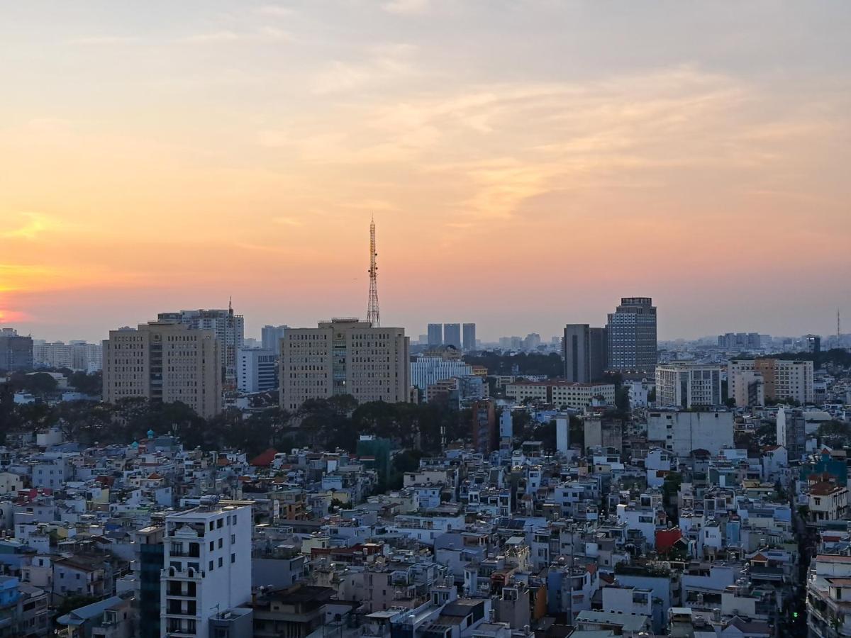 The Gold View Apartment *