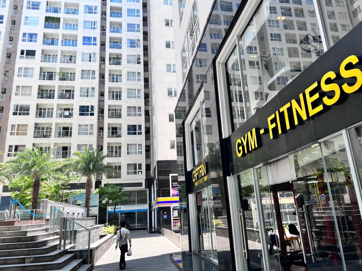 Apartment Sky Center Thap A Gan San Bay Tan Son Nhat Ho Chi Minh City