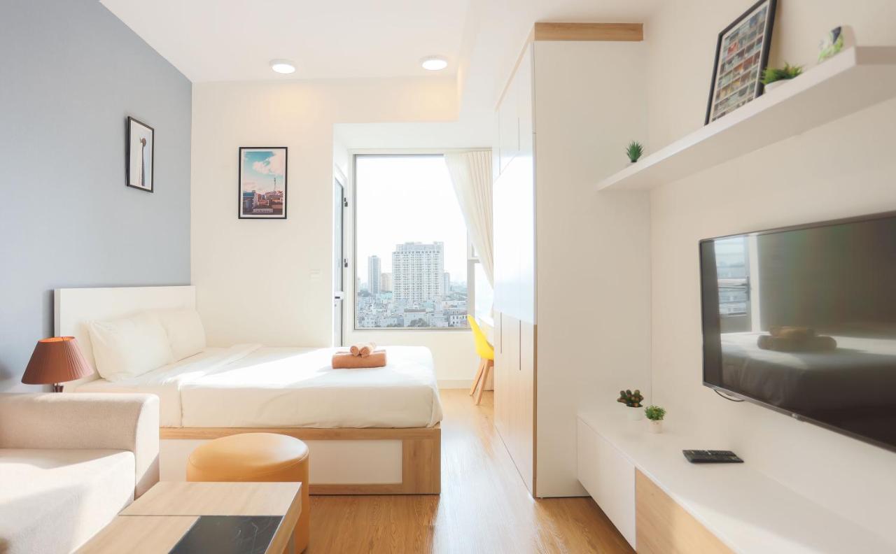 Cbd Rivergate- Infinity Pool Signature Ho Chi Minh City