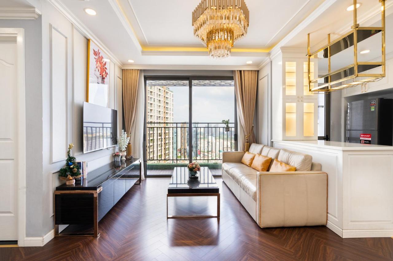 Cbd Rivergate- Infinity Pool Signature Ho Chi Minh City
