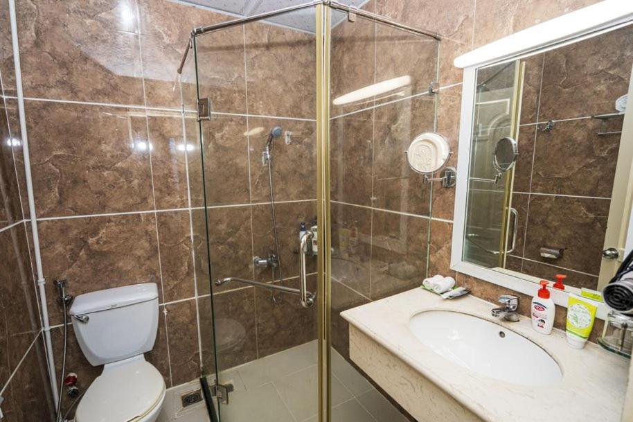 Hotel A25 - 274 De Tham *