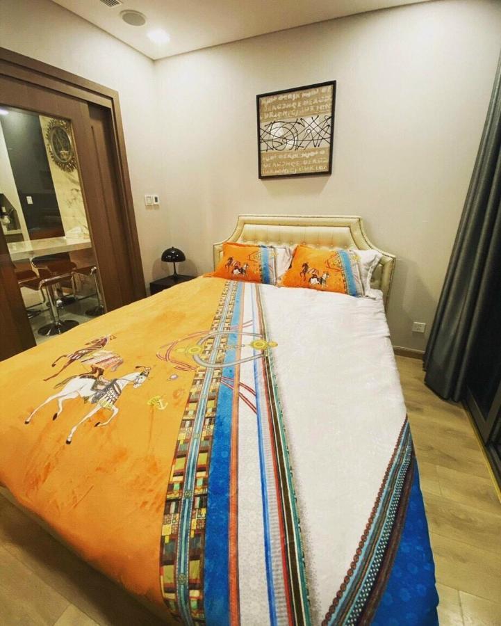Bland Vinhomes Landmark 81 Apartment
