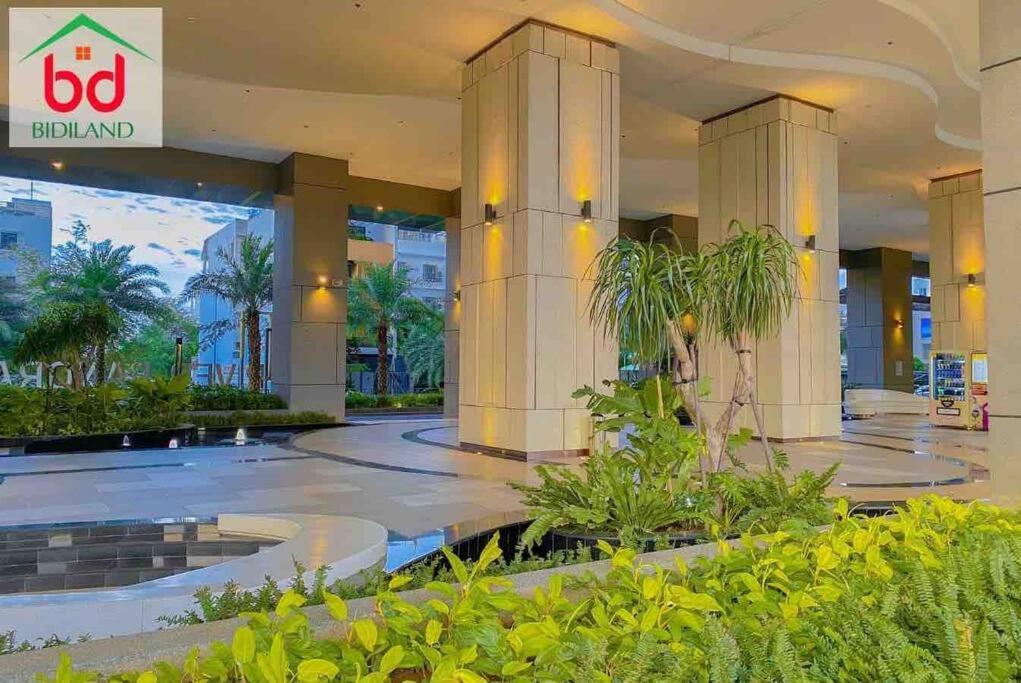 Apartment River Panorama 2 Bedroom Indochina+canal River View *