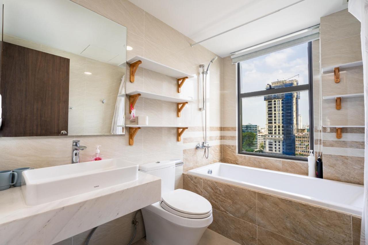 Apartment 123 In Saigon Royal With Panorama View